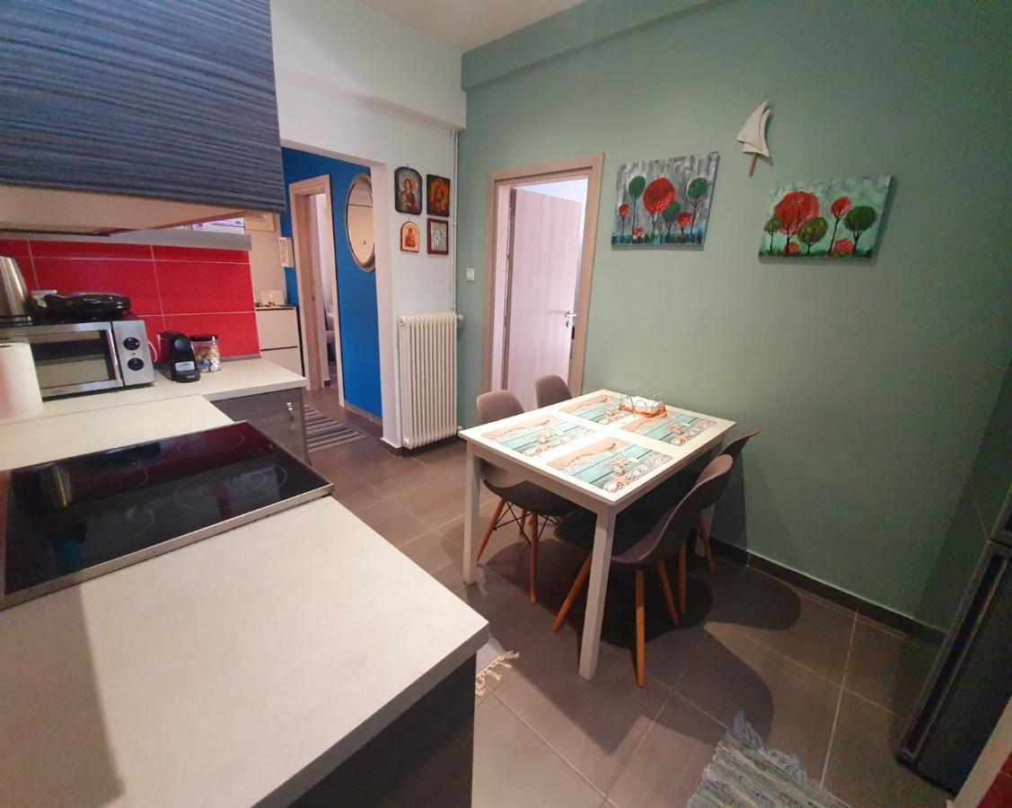 Ilias' Cosy And Relaxing Apartment Атина Екстериор снимка